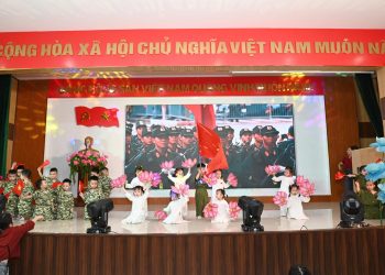 SÔI NỔI ĐÊM VĂN NGHỆ GIAI ĐIỆU THÁNG 3 CỦA TRƯỜNG MẦM NON HOA NGỌC LAN