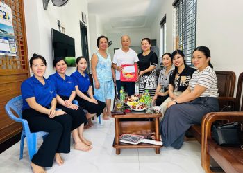 CHI BỘ VÀ CHI ĐOÀN TRƯỜNG MẦM NON HOA NGỌC LAN TỔ CHỨC HOẠT ĐỘNG TRI ÂN NHÂN DỊP 27/7